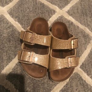 Toddler girls Birkenstocks. Size 26.